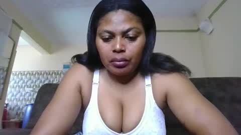 sassygal22 online show from October 8, 10:43 am