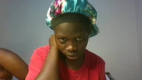 sassytannia online show from February 25, 10:30 am