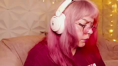 Gina George online show from July 23, 2:31 am