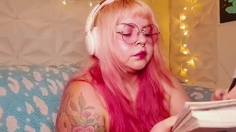 Gina George online show from June 30, 1:05 am