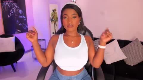 S a v a n n a h  online show from March 7, 12:45 pm