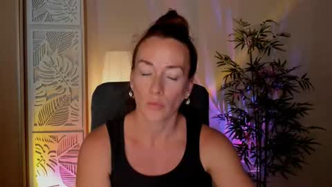 save the qween online show from July 24, 10:45 am