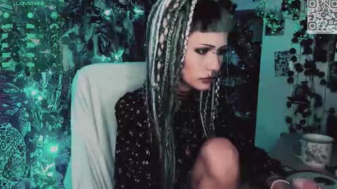 pronoun she. name Mary. age 21. online show from January 9, 10:37 pm