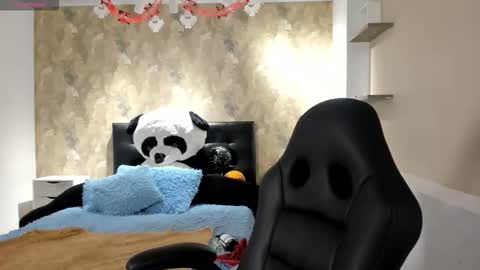 Snapshot of saya_amaretto1 chatting on October 20, 8:14 pm Saya Amaretto online show from October 20, 8:14 pm