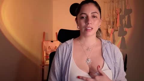 Venus online show from November 4, 5:36 pm