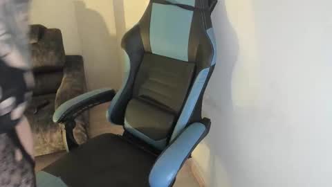 scarbadgirl_ online show from September 24, 3:46 am