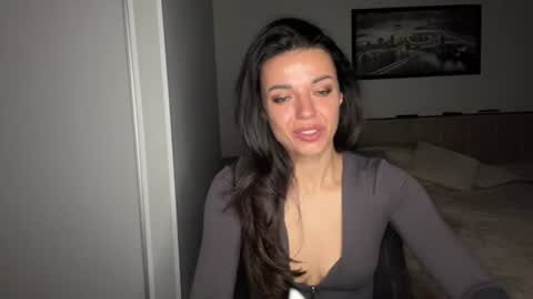 Sophie online show from June 18, 7:47 am