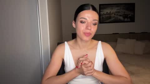 Sophie online show from June 25, 7:35 am