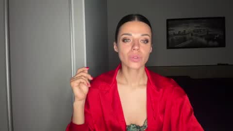 Sophie online show from June 29, 7:38 am