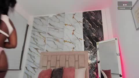 scarlet online show from April 8, 6:55 pm