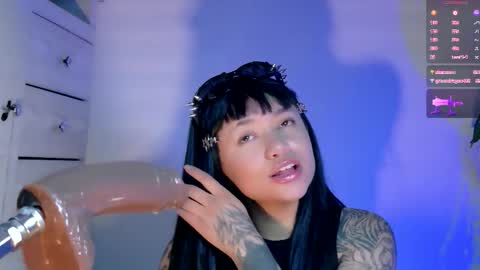 scarlet_gold online show from March 19, 3:34 am