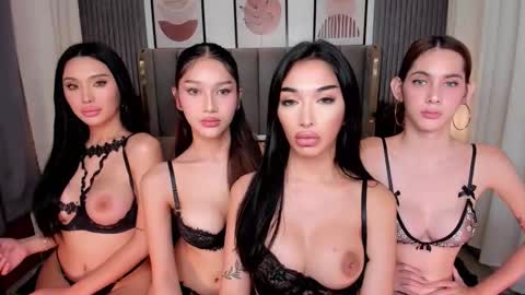 ur sweetest scarlet online show from October 9, 3:50 pm