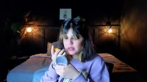 Snapshot of scarleth_shadow chatting on September 26, 1:46 am SCARLETH online show from September 26, 1:46 am