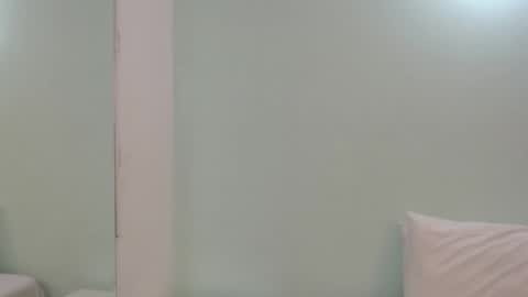 scarlet  online show from April 19, 11:00 am