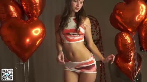 Scarlet online show from February 13, 9:29 pm