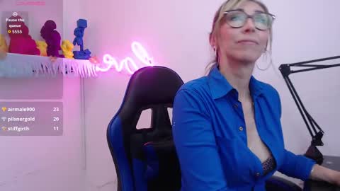 Scarlett online show from November 7, 1:46 pm