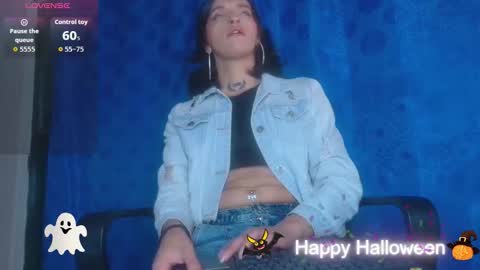 scarlet online show from November 2, 11:27 pm