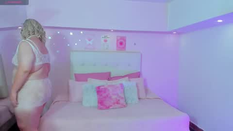 Scarlett  online show from January 11, 12:33 pm