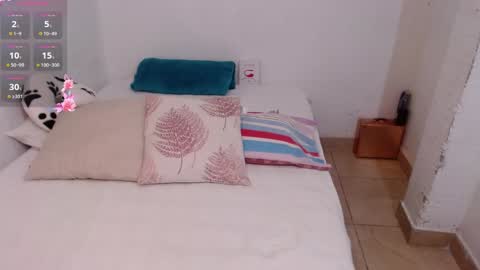 Scarlett  online show from January 28, 2:00 am