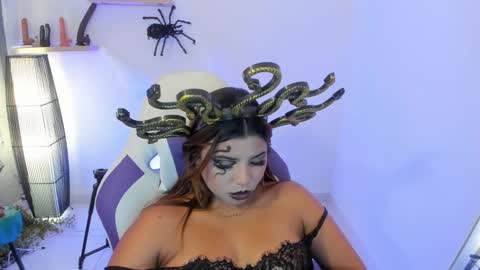 scarlett_enjoy1 online show from October 30, 5:46 pm