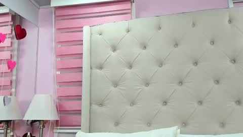 scarlett_leblanc_ online show from July 25, 12:14 pm