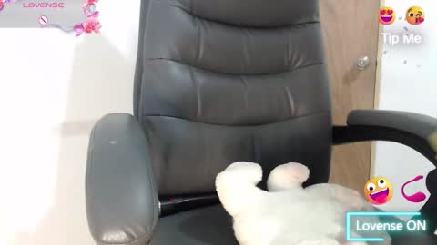 Scarlett online show from November 27, 8:05 pm