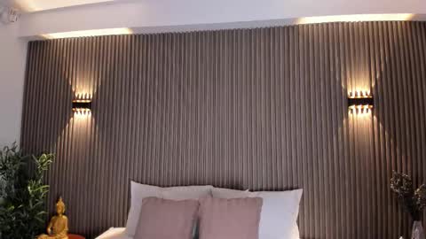 Mon to Sat 545pm to 1030pm col online show from November 4, 10:55 pm