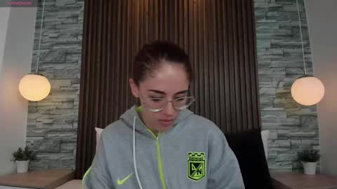 Snapshot of scarlett_monroex chatting on October 23, 1:01 pm scarlett monroex online show from October 23, 1:01 pm