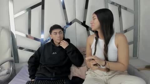 Scarlett and Lucas online show from February 6, 12:41 pm