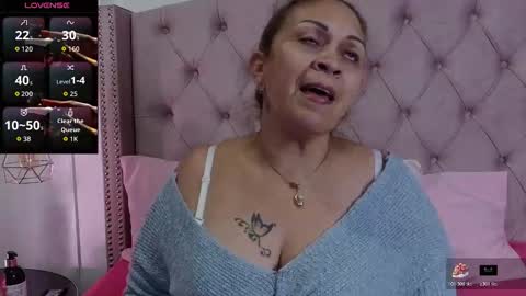 scarlettbooty online show from December 14, 4:52 am