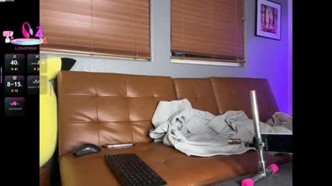 Snapshot of scarlettredff chatting on March 7, 4:56 am ScarlettredFF online show from March 7, 4:56 am