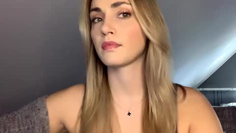 ScarlettxBlonde online show from April 21, 2:13 pm