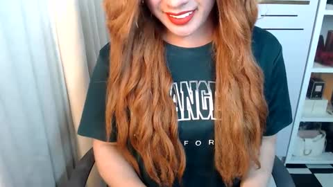 Queen Scarlet online show from February 21, 7:33 am