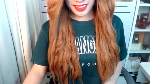 Queen Scarlet online show from February 24, 7:44 am