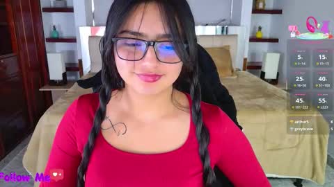 scarllet online show from September 26, 12:35 pm