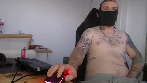Snapshot of sceptixx chatting on December 28, 10:03 am sceptixx online show from December 28, 10:03 am