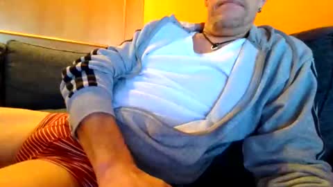 schmuhbaer1 online show from November 19, 7:40 am