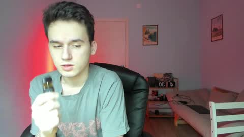 Thomas brunette and Alex blond online show from January 31, 5:30 am