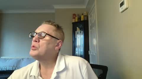 James online show from February 28, 5:15 pm