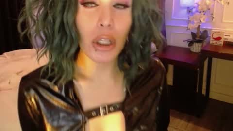 screendoll online show from February 22, 1:00 am