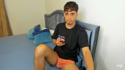 se6model online show from June 25, 6:02 pm