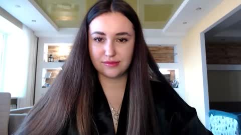 Snapshot of sea_cocktail chatting on March 5, 2:01 pm Elizabeth  online show from March 5, 2:01 pm