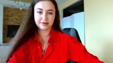 Elizabeth  online show from June 26, 8:31 am