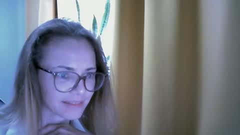 SEA Dream online show from September 18, 5:00 am