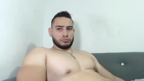 seank_noszka online show from February 18, 11:15 pm