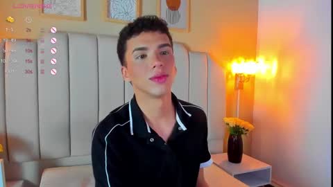 Snapshot of seantroyy chatting on September 19, 4:05 am Sean online show from September 19, 4:05 am