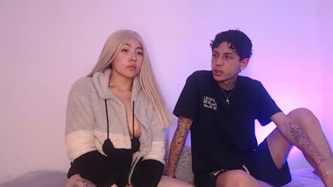 Snapshot of sebas_and_mila chatting on September 28, 2:42 am  CAMILA Y SEBASTIAN online show from September 28, 2:42 am