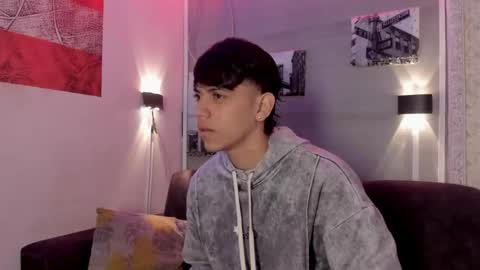 sebas_pretty7 online show from March 19, 12:21 pm