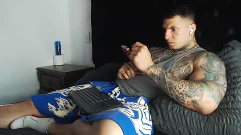 Sebastian online show from April 3, 7:54 pm