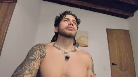 Lucian Sinclair online show from June 20, 2:07 am